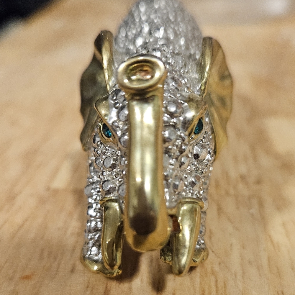 Large Elephant Brooch - Picture 3 of 5
